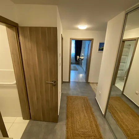 Appartement Utulny Byt S Parkovanim Wifi Parkovanie Bratislava