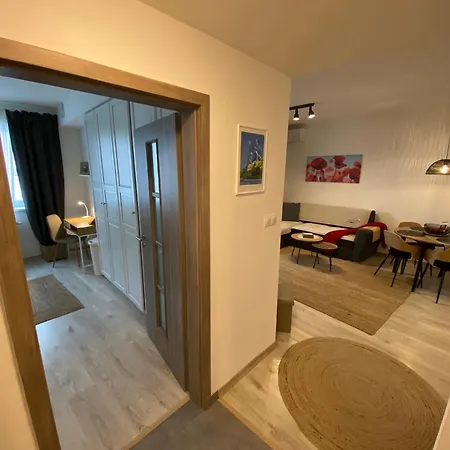 Utulny Byt S Parkovanim Wifi Parkovanie Apartment *